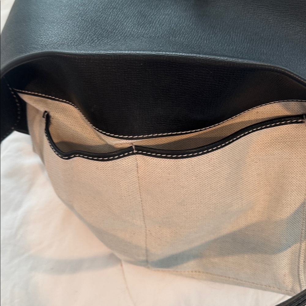 Dooney & Bourke Authentic black leather purse - Picture 9 of 16